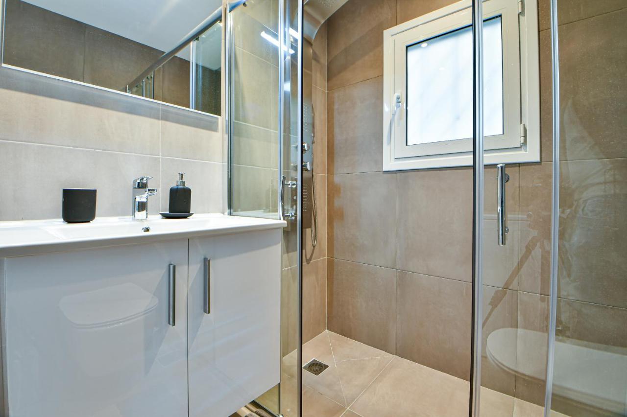 Boutique77 Luxury Apartment Афины Экстерьер фото