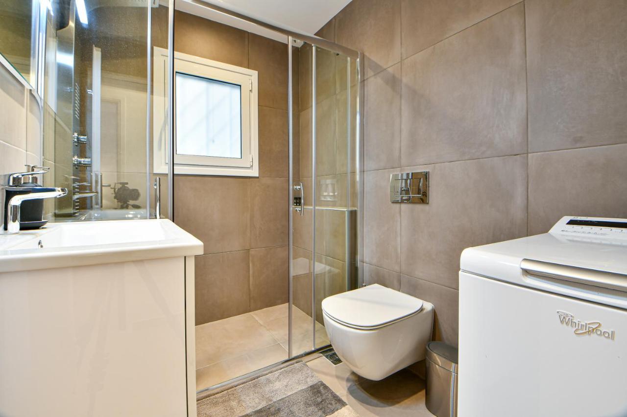 Boutique77 Luxury Apartment Афины Экстерьер фото