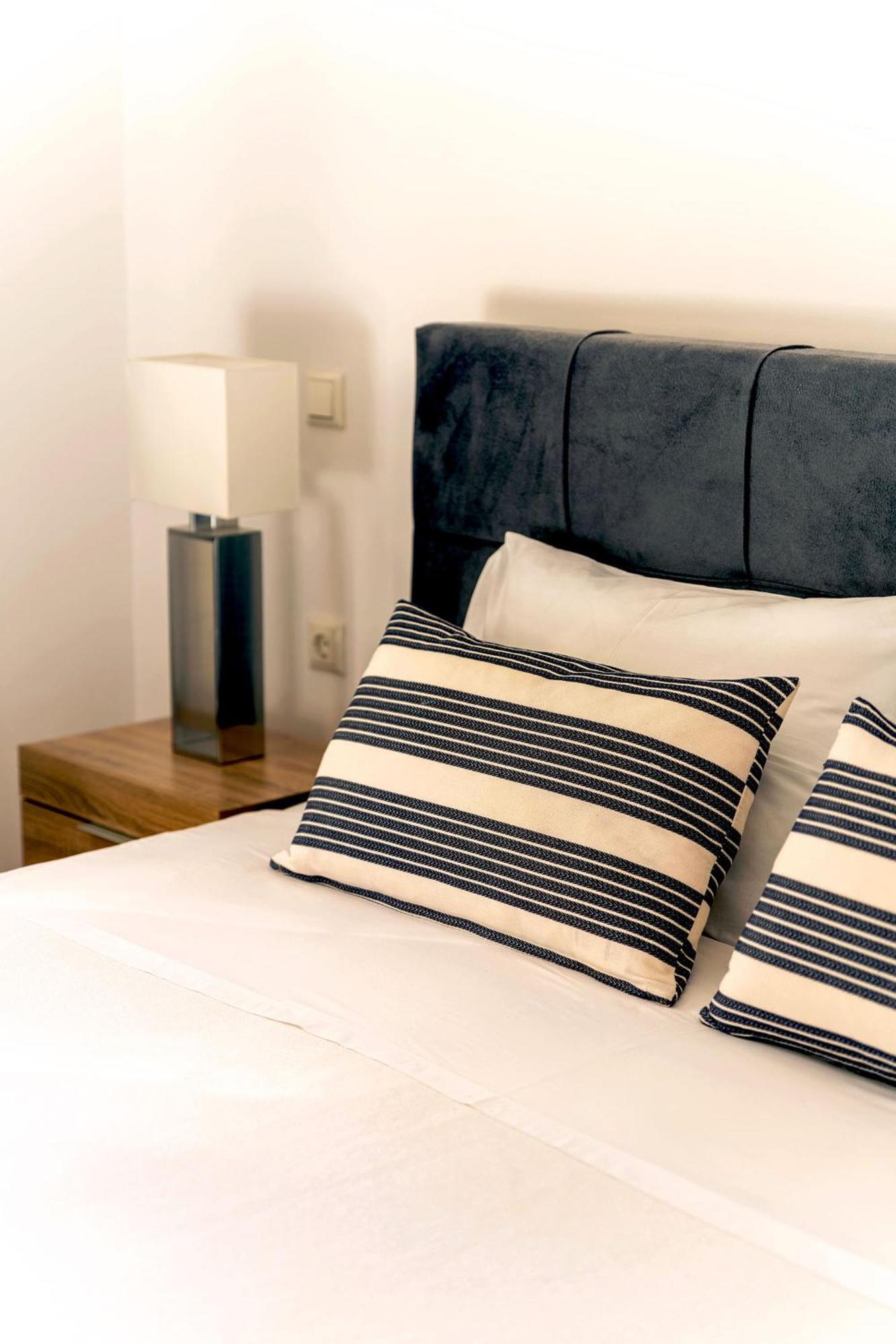 Boutique77 Luxury Apartment Афины Экстерьер фото